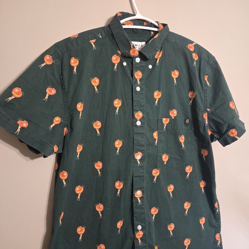 Twig & Barry Peaches Bottoms Up Golf Shirt Premium Graphic Button Up Medium Men